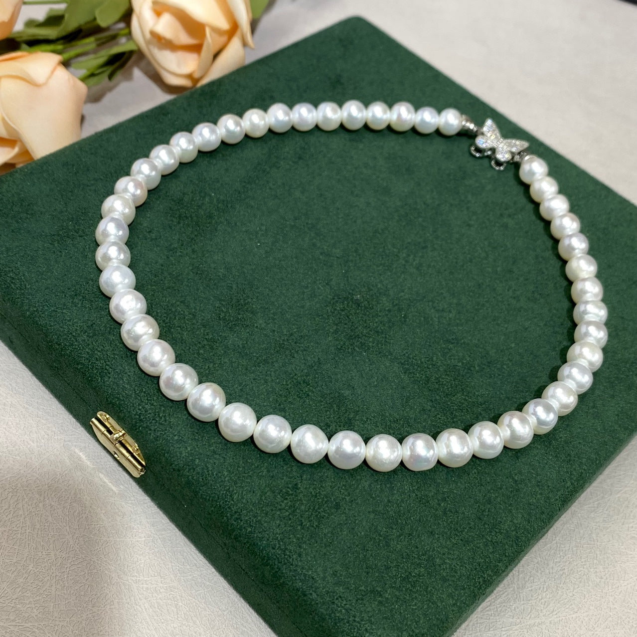 Freshwater Pearl Necklace Extremely Strong Light Nearly Perfect Circle