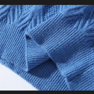 Men's Fashion Casual Solid Color Twisted Sweater