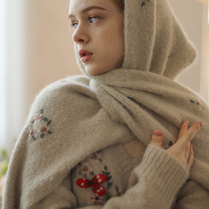 Face Art Handmade Embroidered 3D Hooked Lamb Hair Soft And Versatile French Scarf