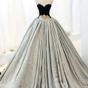 Hepburn Style Toasting Bride's Haute Couture Dress