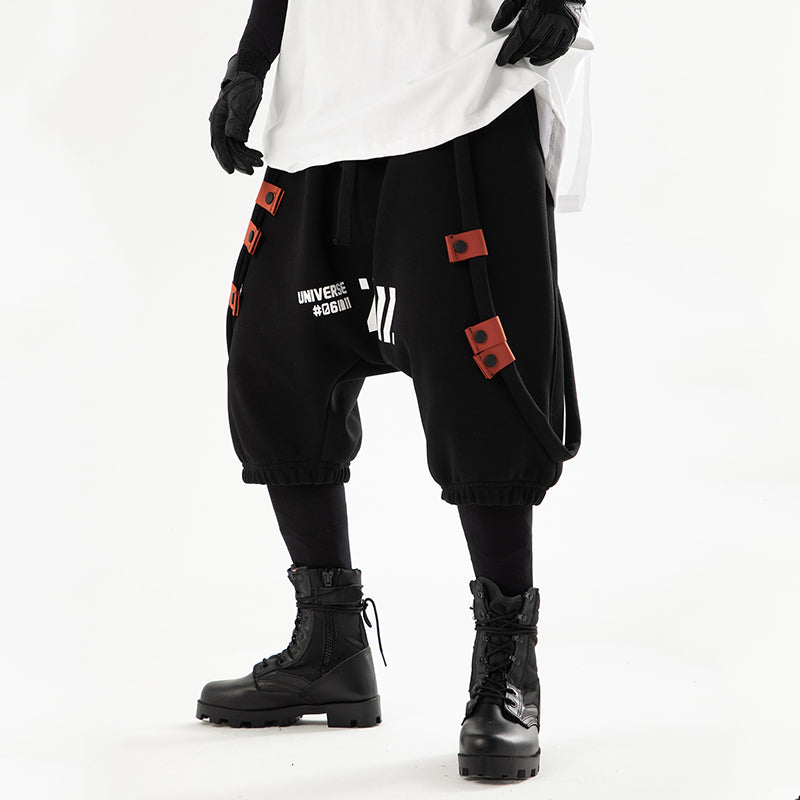 Loose Oversized Shoulder Straps And Vintage Pants