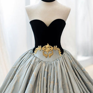 Hepburn Style Toasting Bride's Haute Couture Dress
